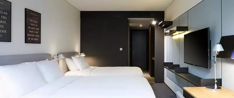 キングサイズベッドのスタンダードルーム, Hampton Inn Perry