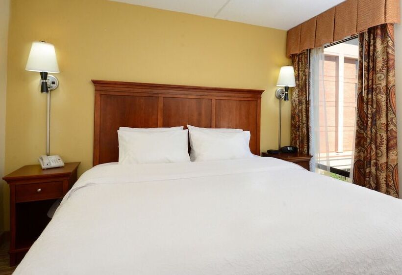 スタンダードルーム, Hampton Inn Raleigh Capital Blvd. North