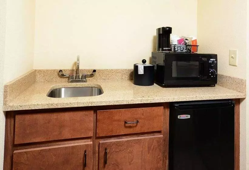 اتاق استاندارد, Hampton Inn Raleigh Capital Blvd. North
