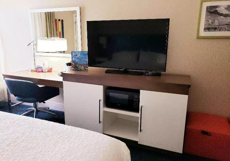 キングサイズベッドのスタンダードルーム, Hampton Inn St. Augustine Us1 North
