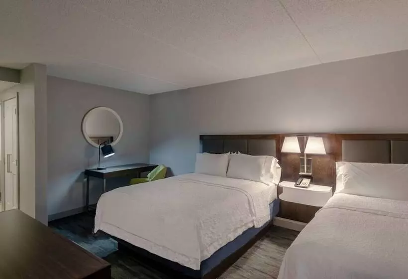 ２ダブルベッドのスタンダードルーム, Hampton Inn Waldorf