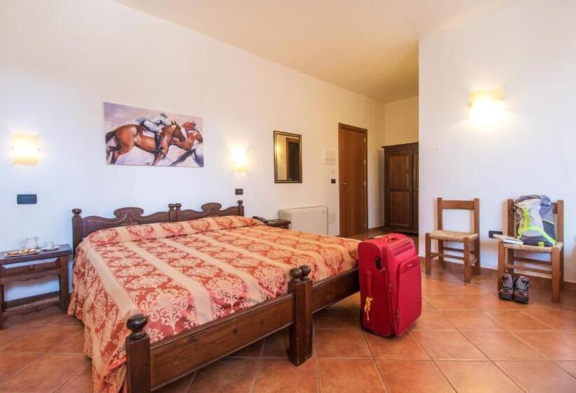 חדר סטנדרט לארבעה, Il Querceto