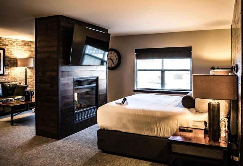 ジュニアスイート, Ironworks