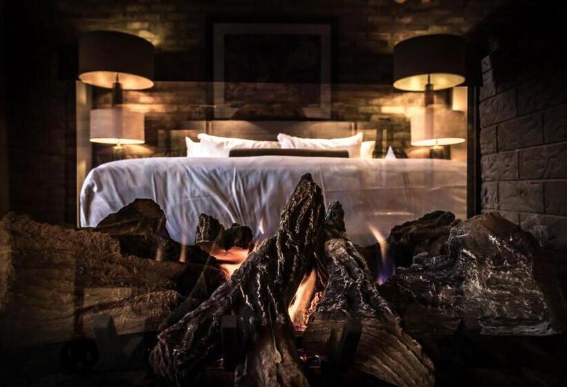 ジュニアスイート, Ironworks