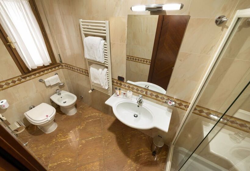 经济房, Lancaster