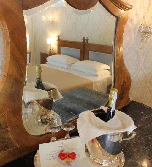 Bahçe Manzaralı Lüks Oda, Palazzo Abadessa