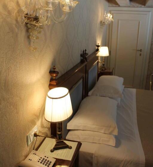 Bahçe Manzaralı Lüks Oda, Palazzo Abadessa