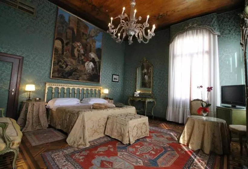 سوییت جونیور, Palazzo Abadessa