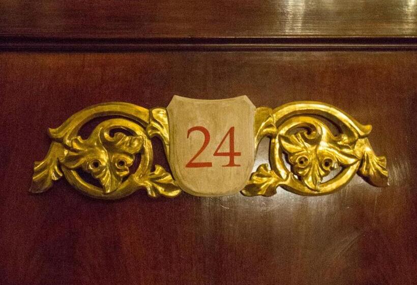 Junior Süit, Palazzo Abadessa