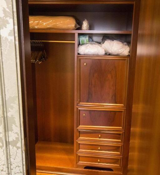 Junior Süit, Palazzo Abadessa