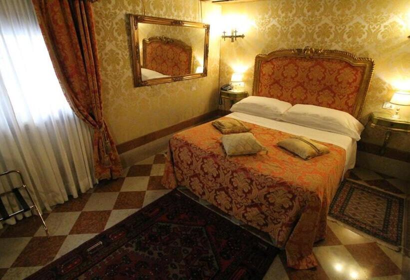 Zemin Kat Standart Stüdyo, Palazzo Abadessa