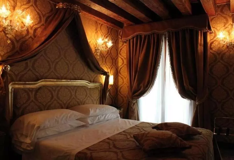 اتاق عادی, Palazzo Abadessa