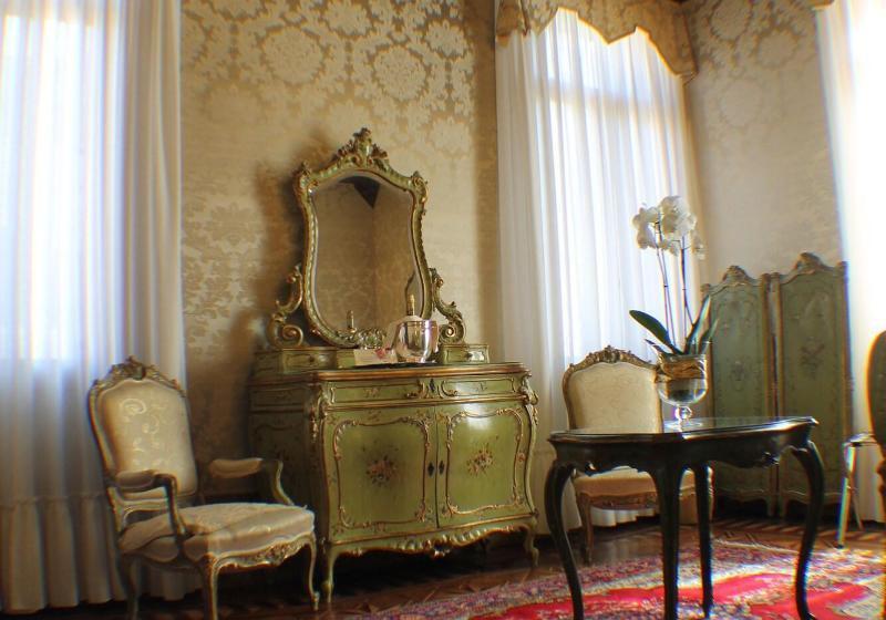 Junior Süit, Palazzo Abadessa