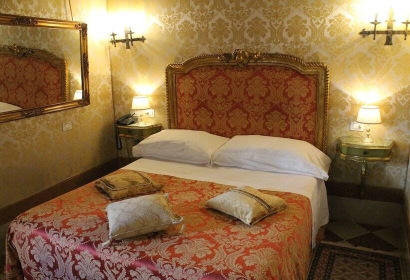 اتاق کلاسیک در طبقه همکف, Palazzo Abadessa