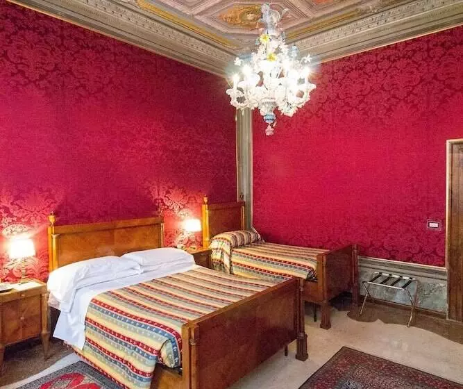سوییت جونیور, Palazzo Abadessa