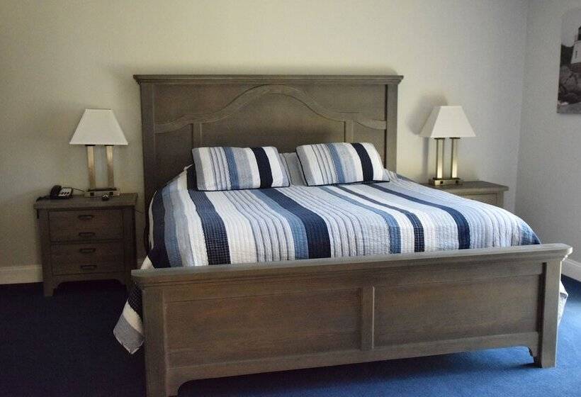 Номер Стандарт, Rhea's Inn By The Sea