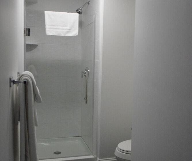 Номер Стандарт, Rhea's Inn By The Sea