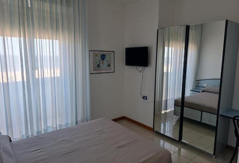 اتاق عادی, Rèmin Plaza