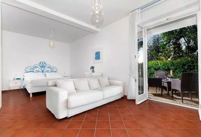 سوییت جونیور, Villa Oriana Relais