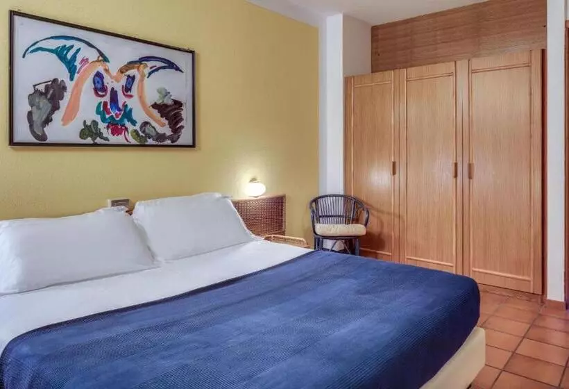 1 Bedroom Apartment Lake View, Poiano Garda Resort Appartamenti