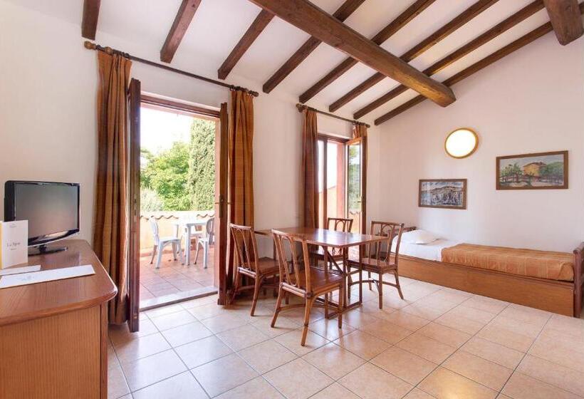 Apartamento 1 Dormitorio Vista Lago, Poiano Garda Resort Appartamenti