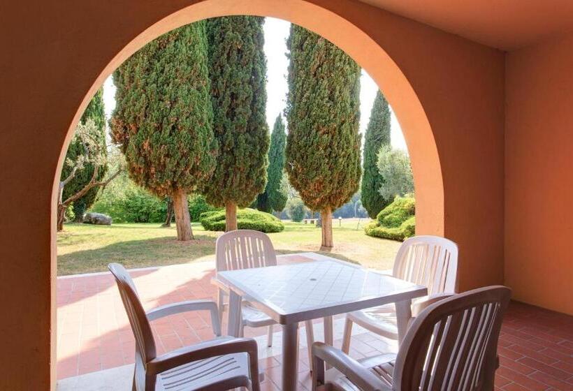 2 Bedrooms Apartment Lake View, Poiano Garda Resort Appartamenti