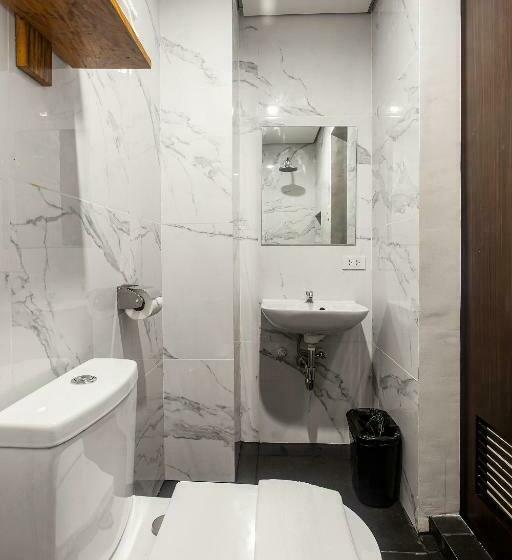 اتاق استاندارد یک نفره, Airo Hotel Manila
