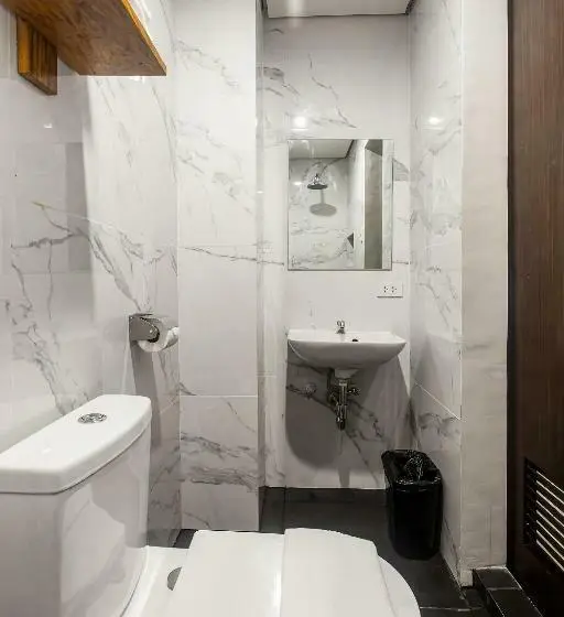 اتاق استاندارد یک نفره, Airo Hotel Manila