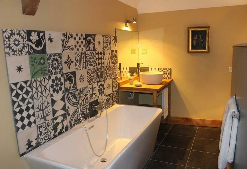 디럭스 스위트 킹 침대, Ferme Château De Cordey & Spa