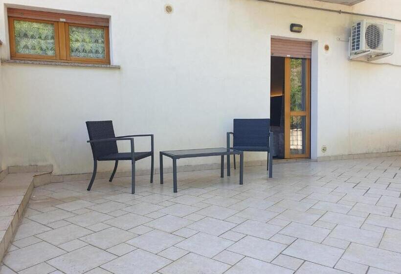 디럭스 트리플 룸, Casa Albergo Tiroasegno