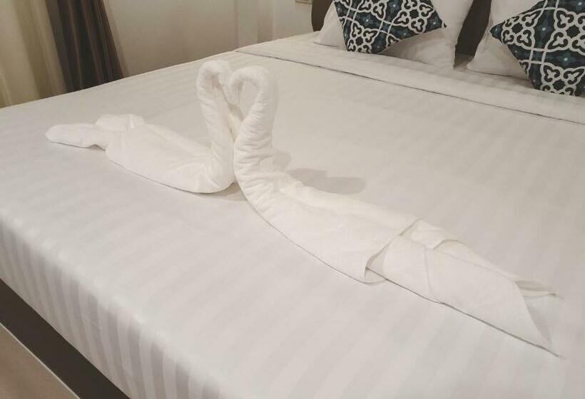 スタンダードルーム, B.s Boutique