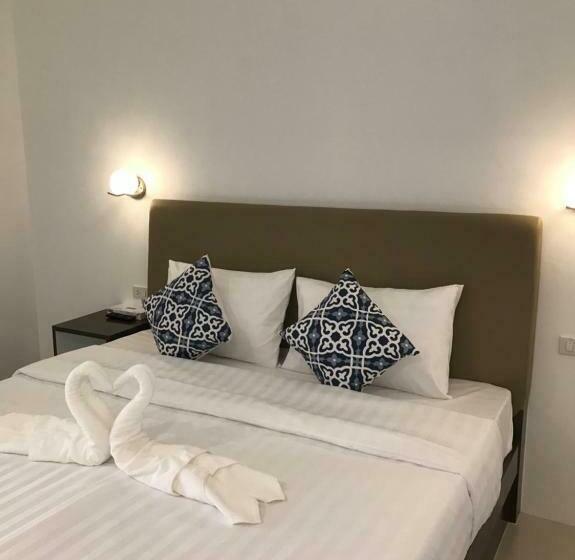 スタンダードルーム, B.s Boutique