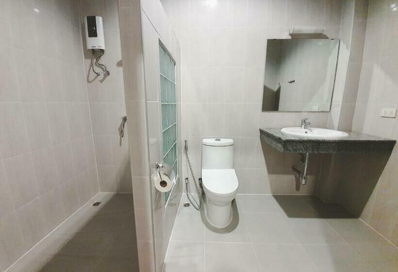 スタンダードルーム, B.s Boutique