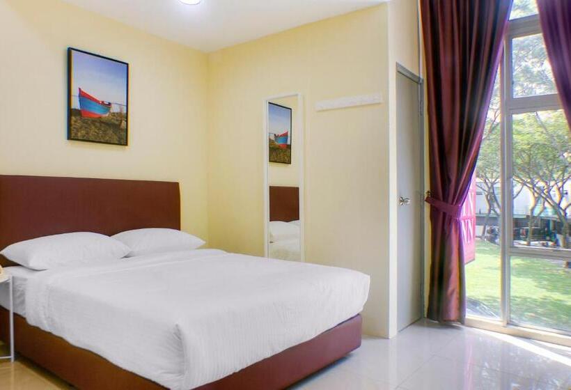 Deluxe Rum, Oyo 90090 Roselyn Inn 2