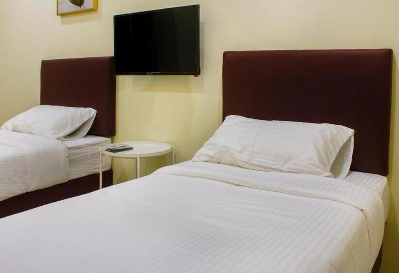 Standardrum, Oyo 90090 Roselyn Inn 2