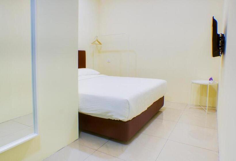 Standardrum, Oyo 90090 Roselyn Inn 2