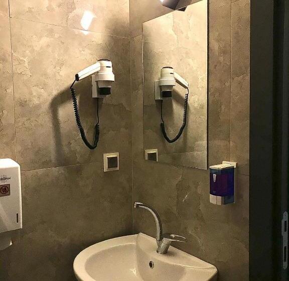 اتاق استاندارد سه نفره, M Oda Otel