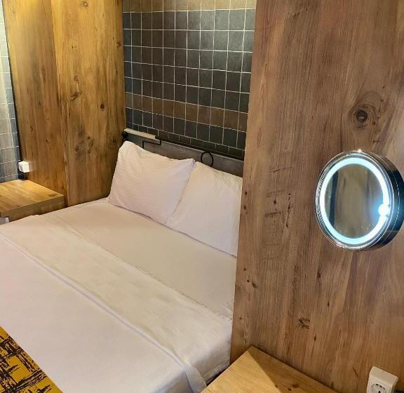 اتاق استاندارد چهار تخته, M Oda Otel