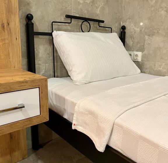 اتاق استاندارد چهار تخته, M Oda Otel