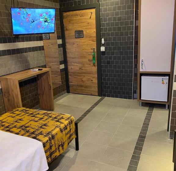 اتاق استاندارد سه نفره, M Oda Otel