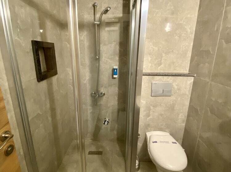 اتاق استاندارد سه نفره, M Oda Otel