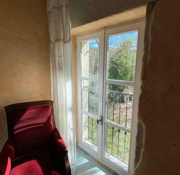 غرفة قياسية مطلّة علي الحديقة, Le Moulin De Montségur