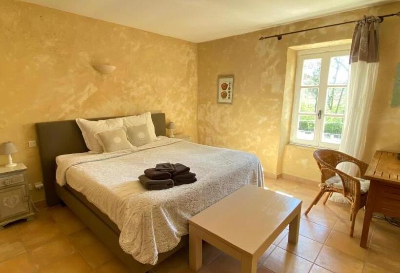 غرفة قياسية سرير كينج, Le Moulin De Montségur