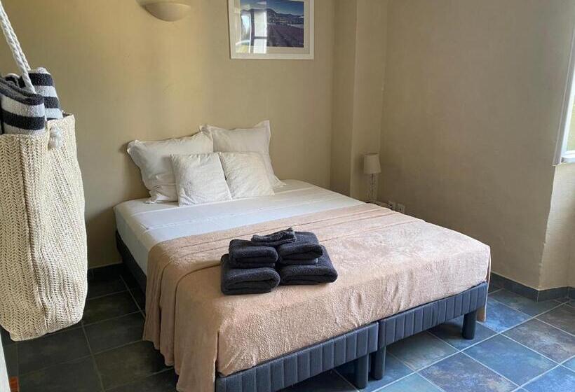 غرفة قياسية مطلّة علي الحديقة, Le Moulin De Montségur