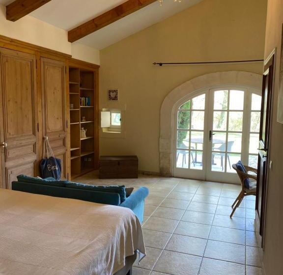 غرفة قياسية سرير كينج, Le Moulin De Montségur