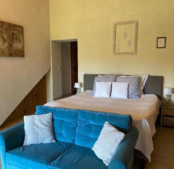 غرفة قياسية سرير كينج, Le Moulin De Montségur