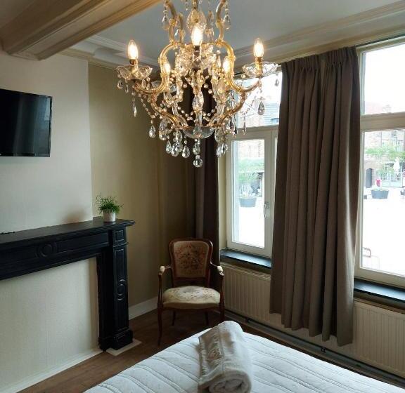 带大床的豪华间, Logies Mario