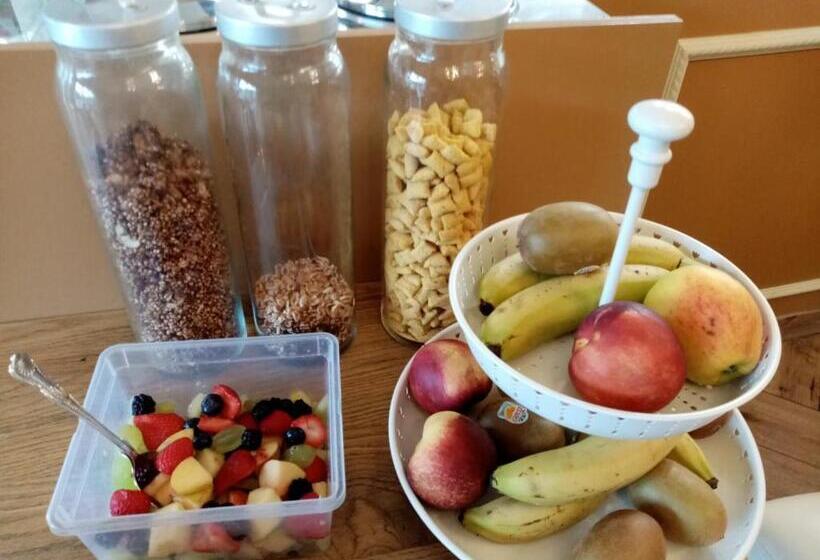 带大床的豪华间, Logies Mario