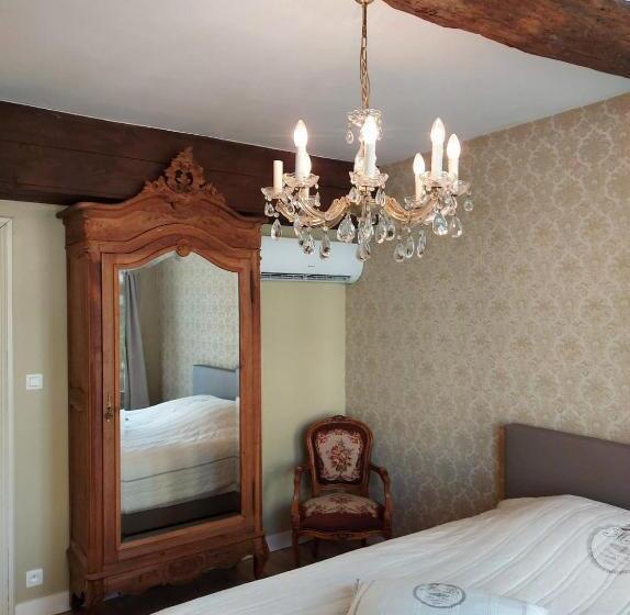 豪华房间, Logies Mario