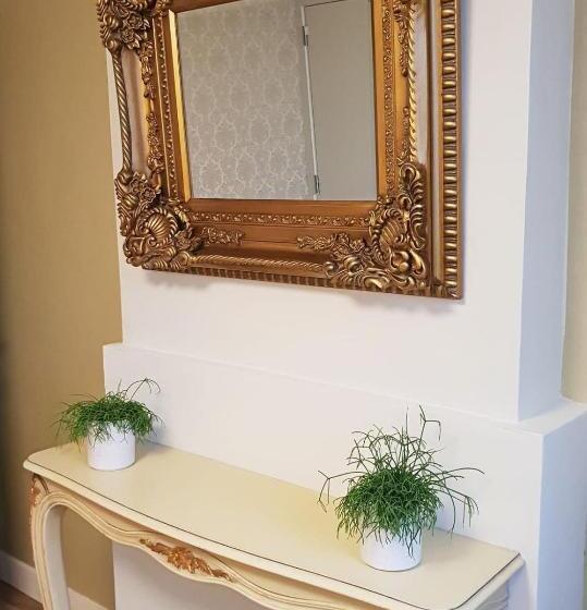 豪华房间, Logies Mario